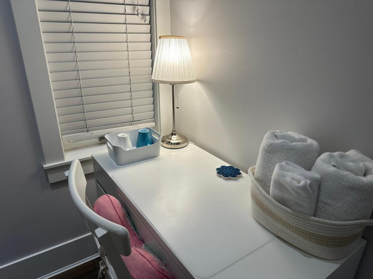 Vancouver West Cozy Retreat By Host Launch Εξωτερικό φωτογραφία
